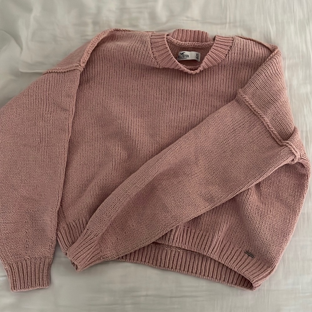 pink cropped hollister sweater